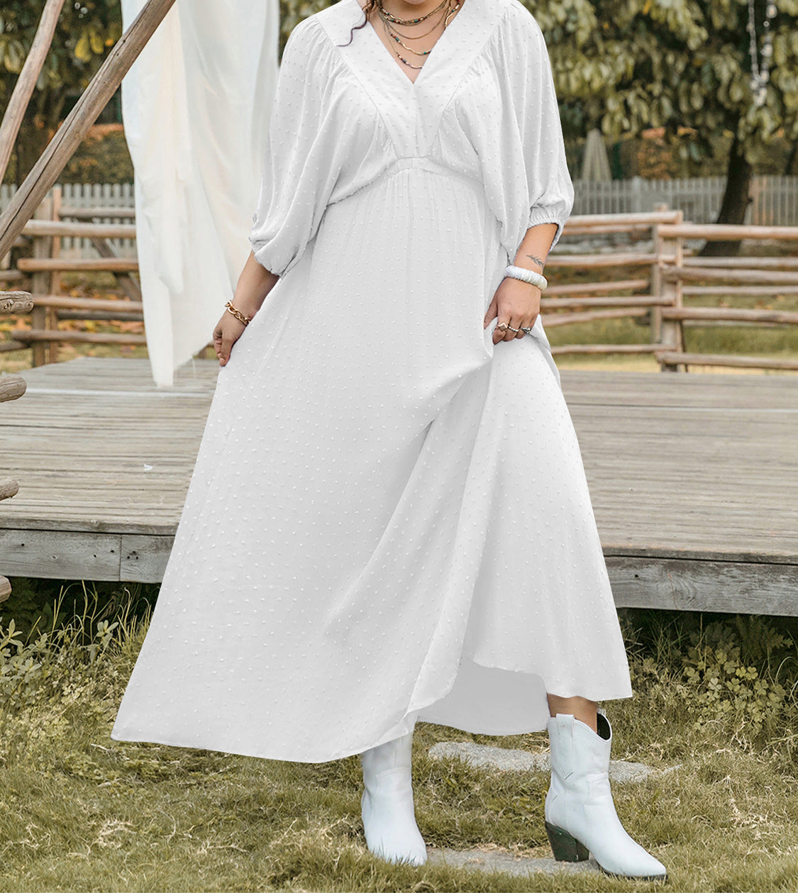 Emmaline Curvy Size Swiss Dot V-Neck Three-Quarter Sleeve Dress