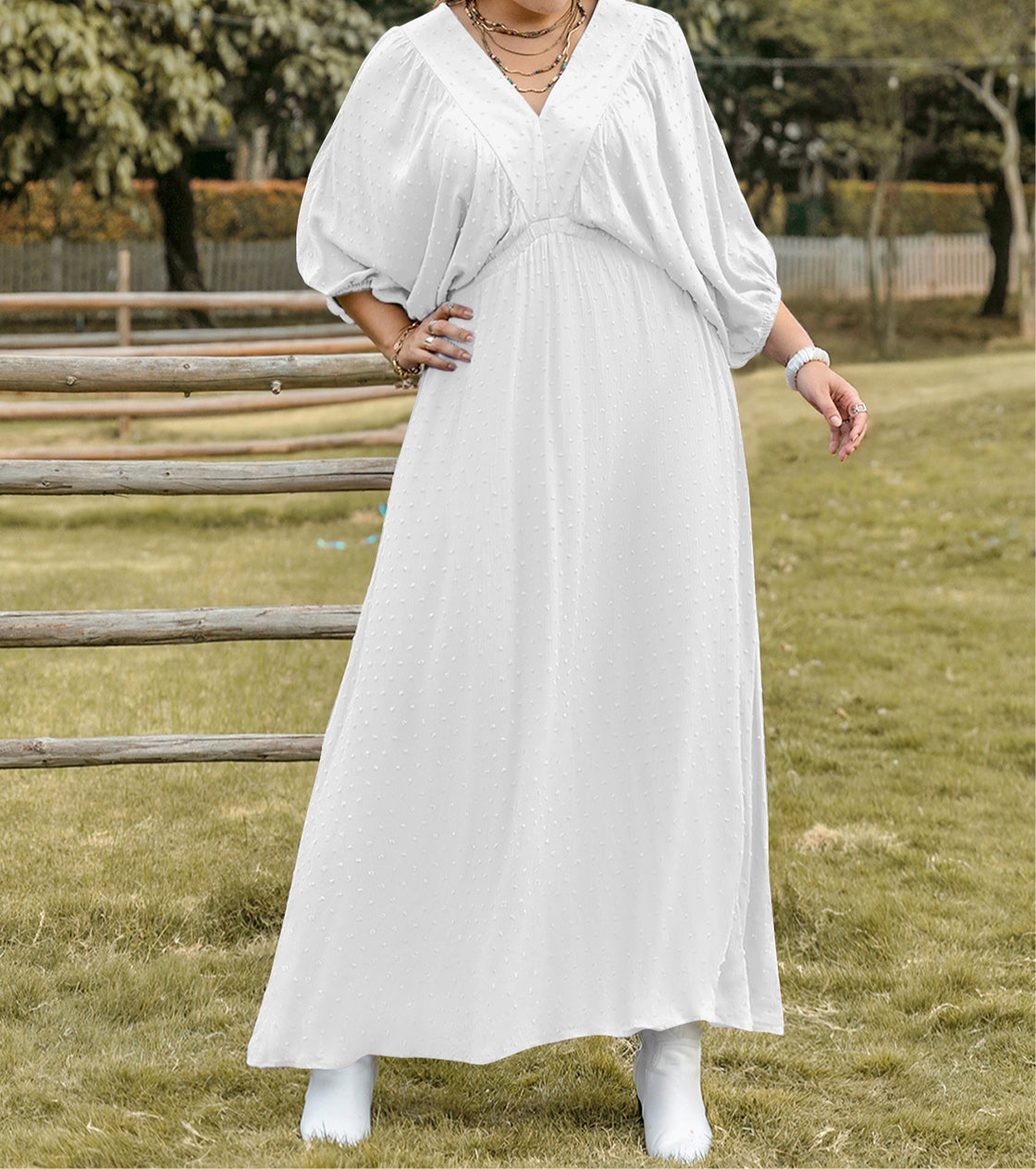 Emmaline Curvy Size Swiss Dot V-Neck Three-Quarter Sleeve Dress
