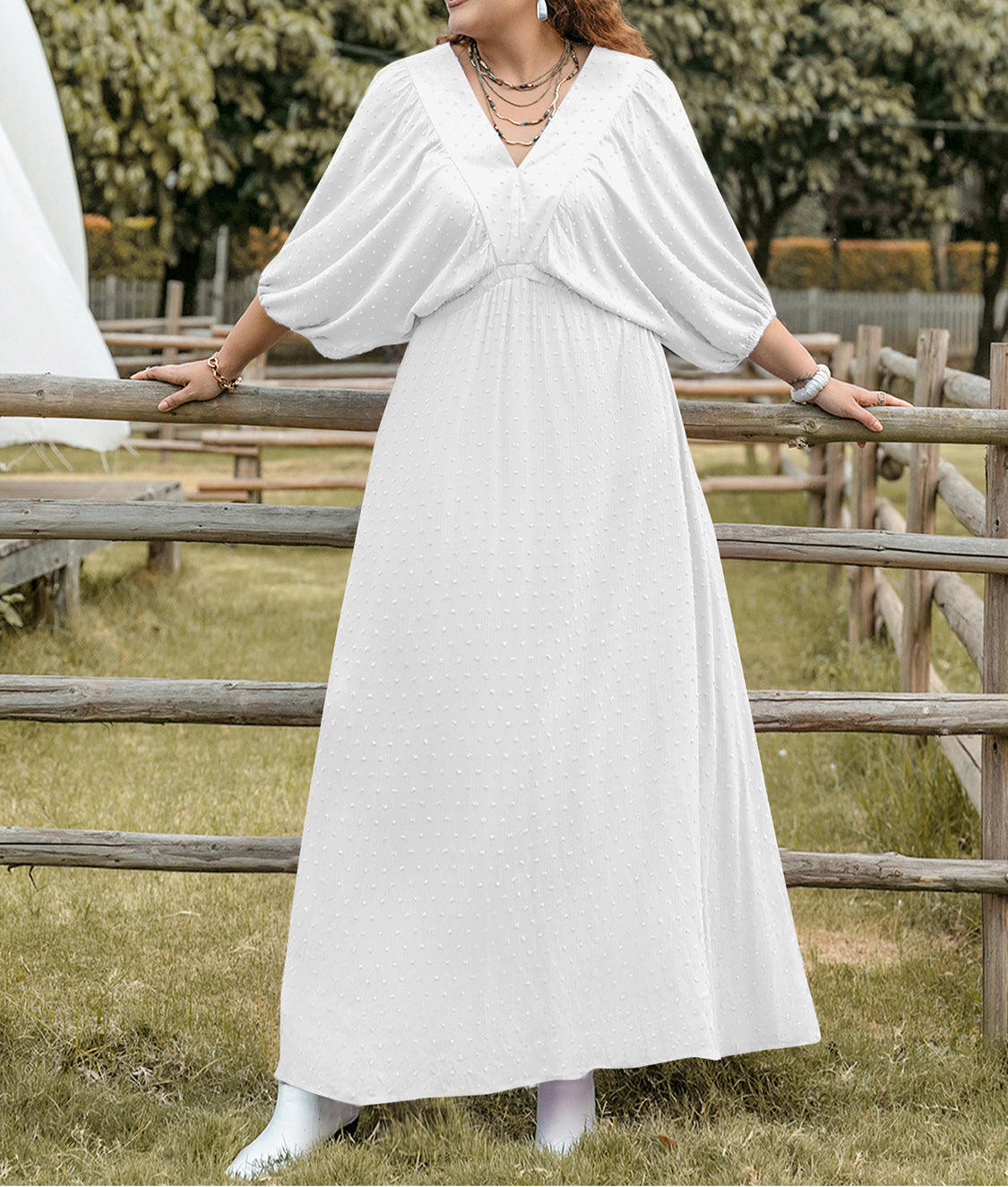 Emmaline Curvy Size Swiss Dot V-Neck Three-Quarter Sleeve Dress