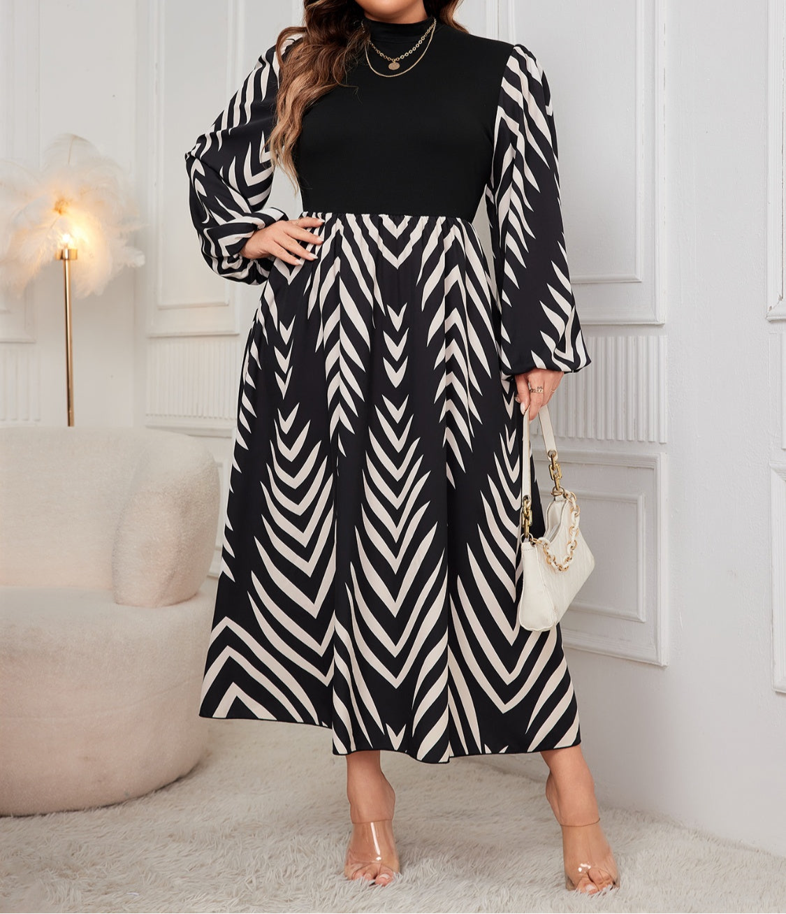 Curvy Size Printed Mock Neck Midi Dress